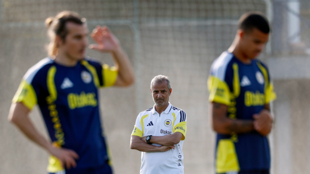 Fenerbahçe sağ bek transferi