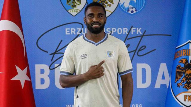 Erzurumspor FK’da Surinam Rüzgarı: İkinci Surinamlı Futbolcu Gyrano Kerk!