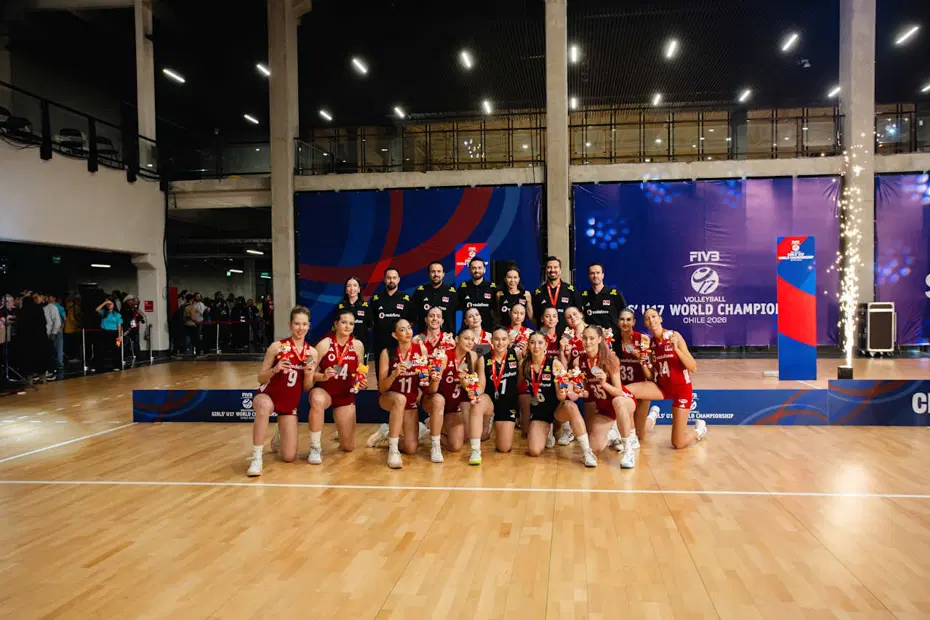 U17 Kadın Milli Voleybol Takımı