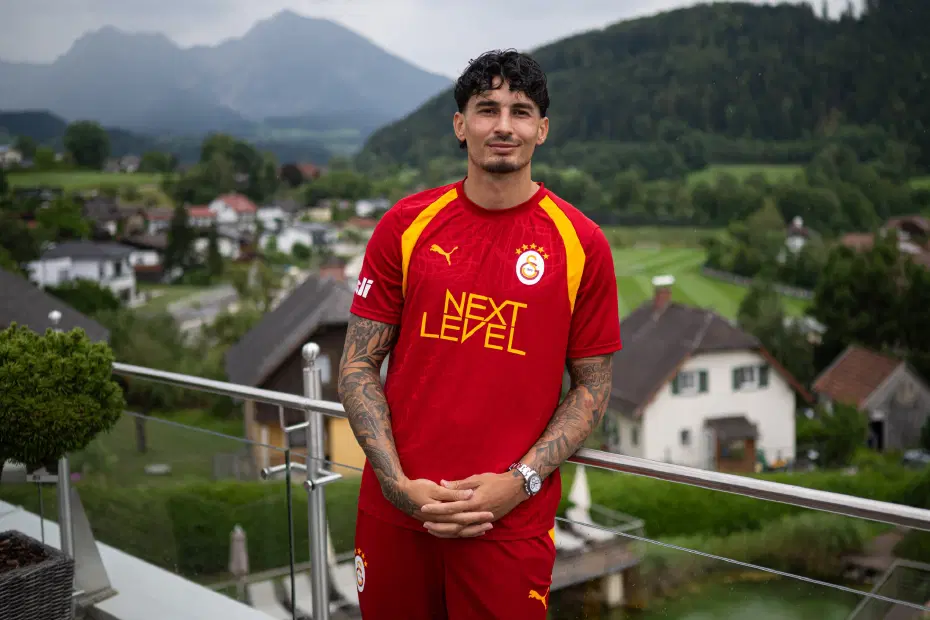 Galatasaray Kaleci Çekişmesi